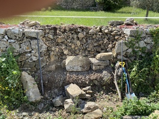 Sortuneen kivimuurin korjaus_kevät 2023